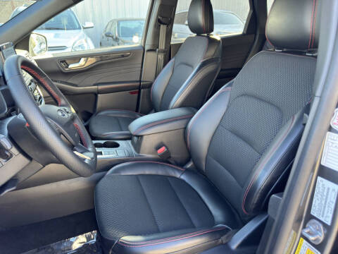 2025 Ford Escape ST-Line