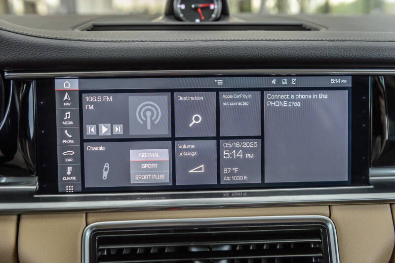 2018 Porsche Panamera 4