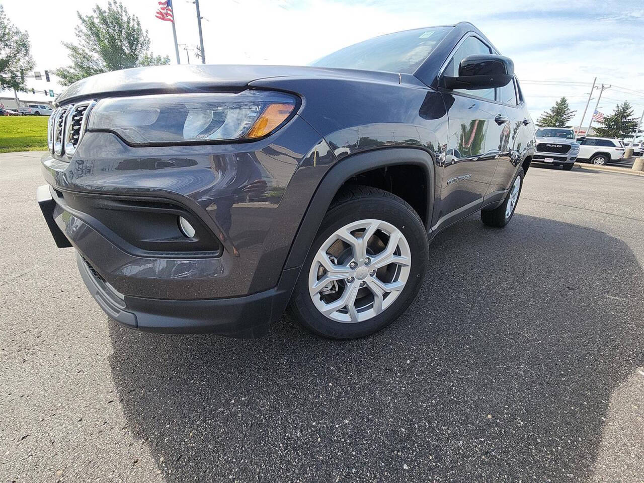 2024 Jeep Compass for sale at Victoria Auto Sales in Victoria, MN