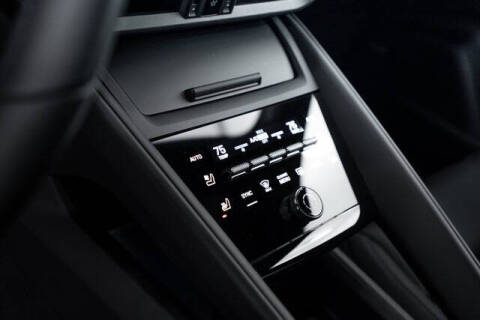 2025 Porsche Macan 4 Electric