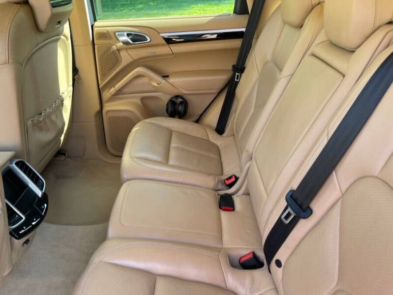 2011 Porsche Cayenne S
