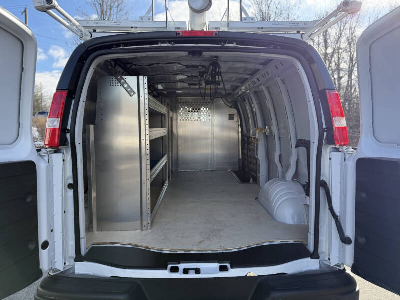 2025 Chevrolet Express 2500