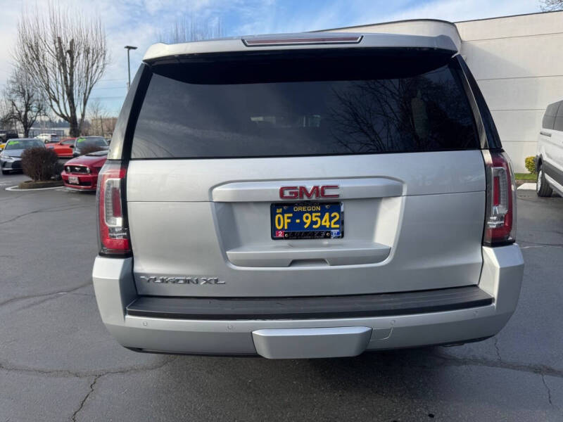 2017 GMC Yukon XL SLT