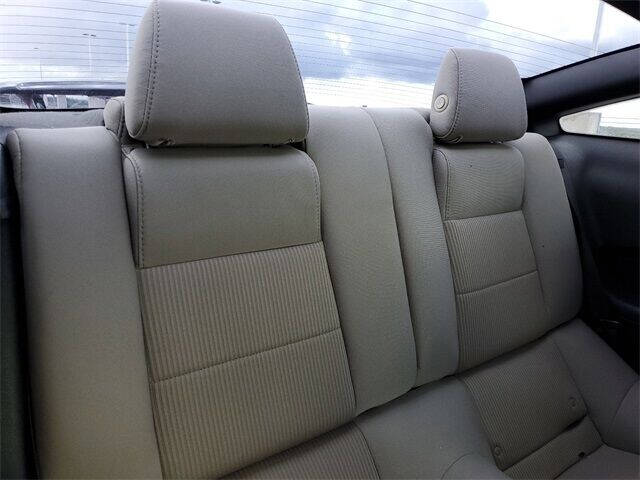 2012 Ford Mustang V6