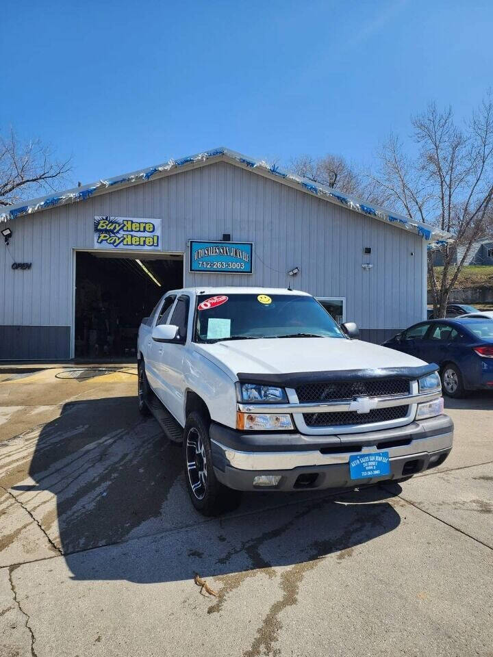 2005 Chevrolet Avalanche for sale at Auto Sales San Juan in Denison, IA