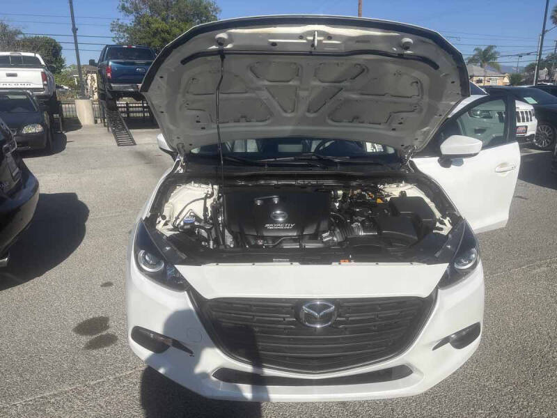 2017 Mazda MAZDA3 Touring 2.5