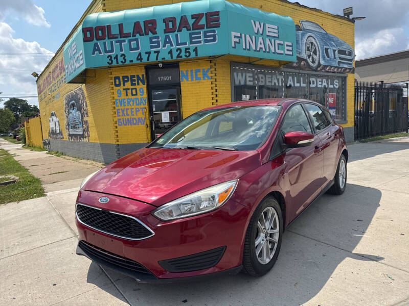 2017 Ford Focus SE's photo