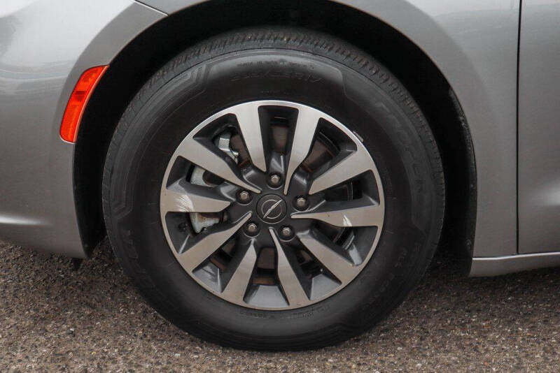2021 Chrysler Pacifica Touring L