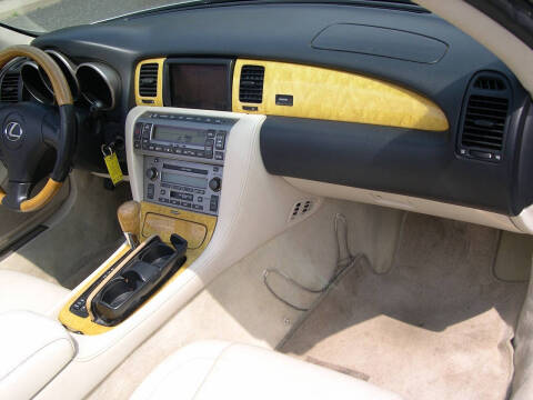 2005 Lexus SC 430