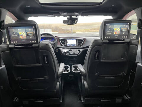 2019 Chrysler Pacifica Touring L Plus 35th Anniversary