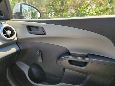 2018 Chevrolet Sonic LS Auto