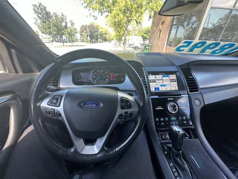 2017 Ford Taurus SHO