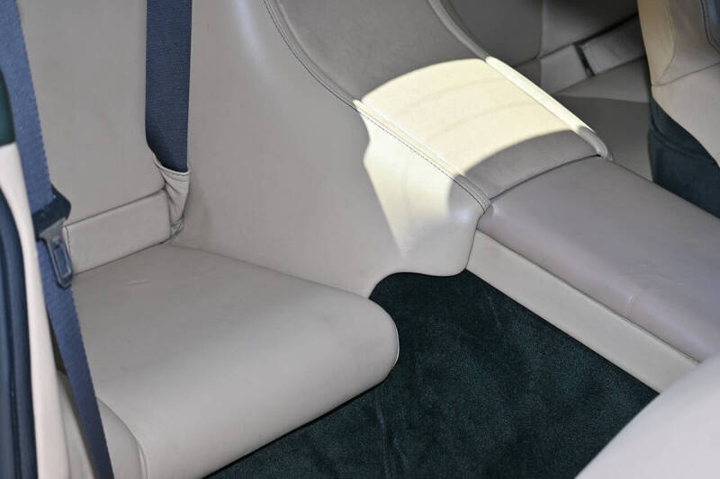 2006 Aston Martin DB9 Volante