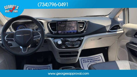 2024 Chrysler Pacifica Touring L