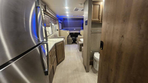 2021 Thor Motor Coach Magnitude
