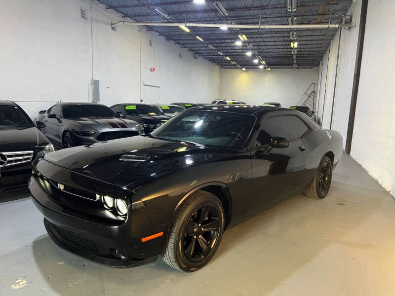 2016 Dodge Challenger for sale at Lamberti Auto Collection in Plantation FL