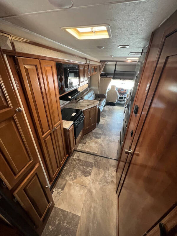 2019 Coachmen RV Leprechaun 311FS Class C
