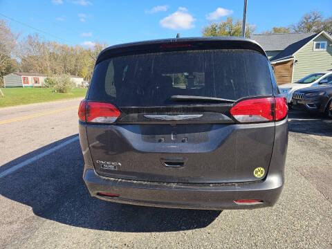 2017 Chrysler Pacifica Touring