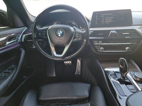 2018 BMW 5 Series 530i