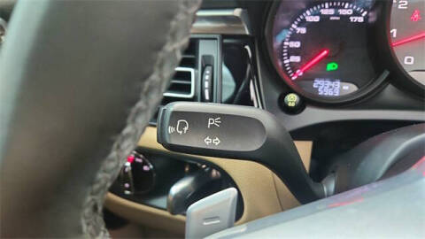 2019 Porsche Macan S