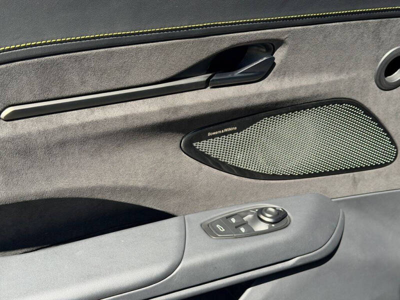 2025 Aston Martin Vantage