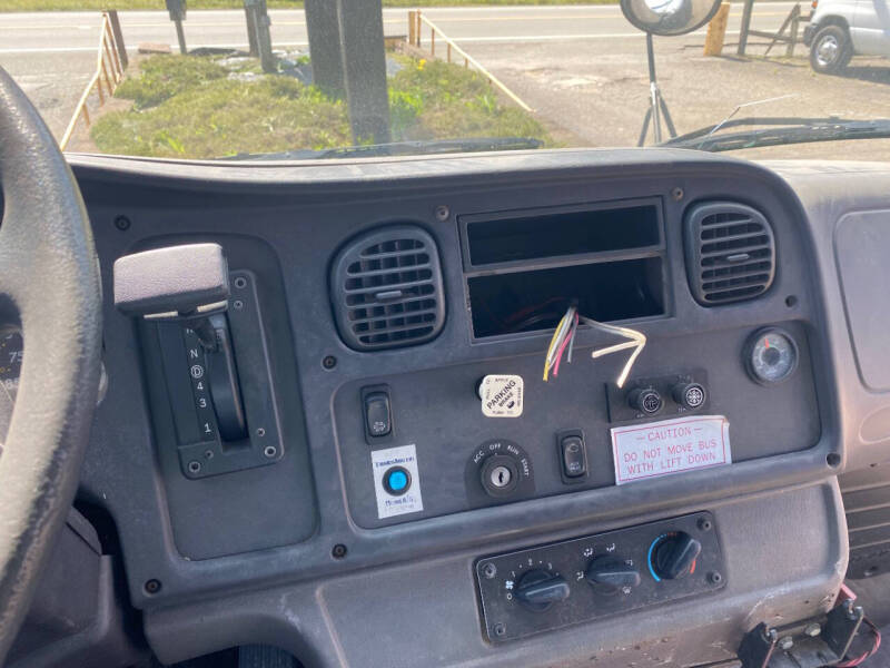 2008 Freightliner B2 Chassis