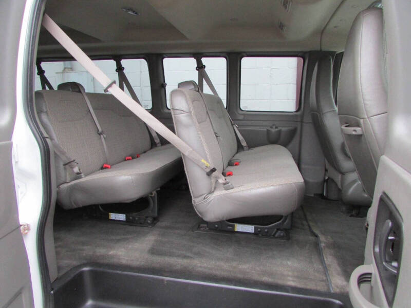 2020 Chevrolet Express LS 3500