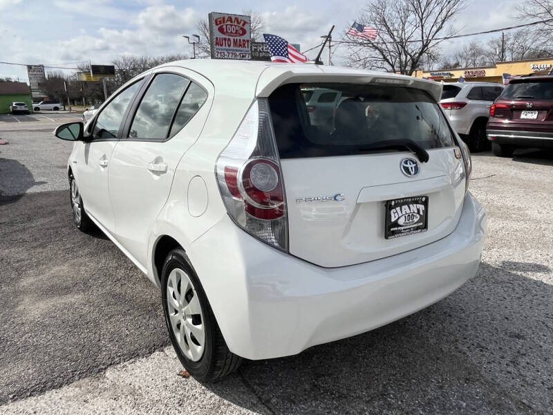 2014 Toyota Prius c One