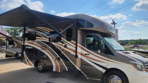 2017 Thor Motor Coach SYNERGY  CB24 for sale at Texas Best RV in Houston TX