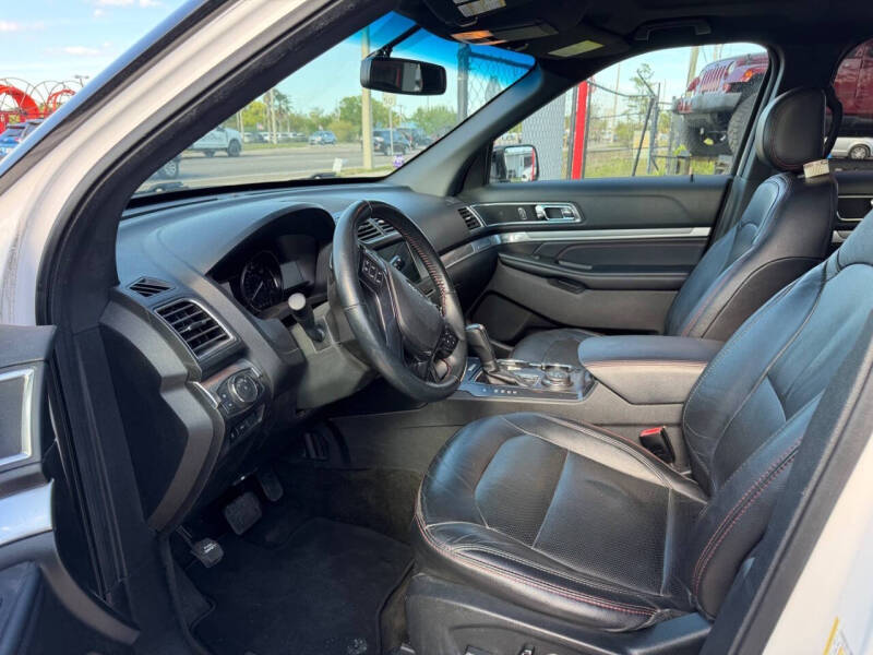 2017 Ford Explorer Sport