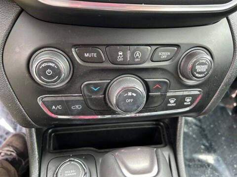 2022 Jeep Cherokee X