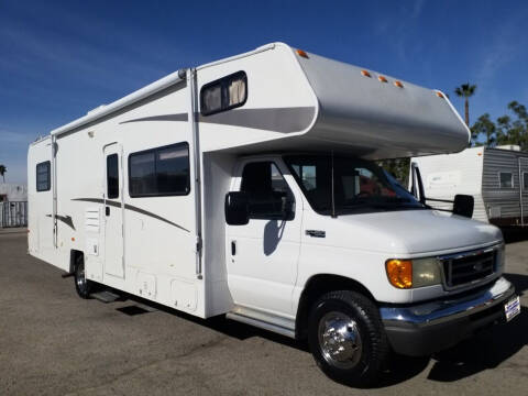 2005 Coachmen Freelander313