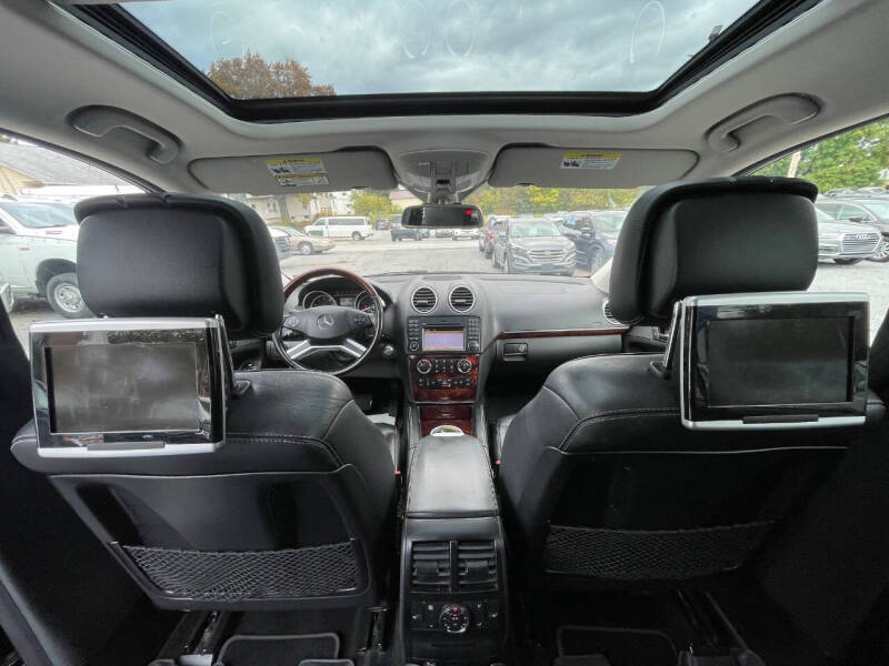 2011 Mercedes-Benz GL-Class GL 550 4MATIC