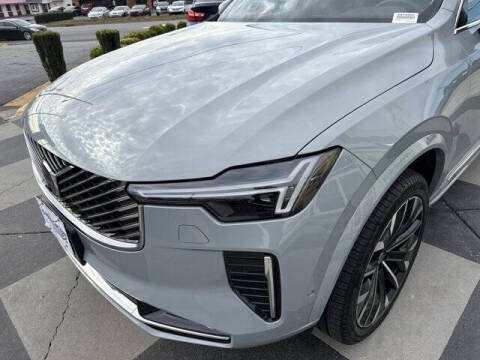 2025 Volvo XC90 B6 Plus Bright Theme 7P