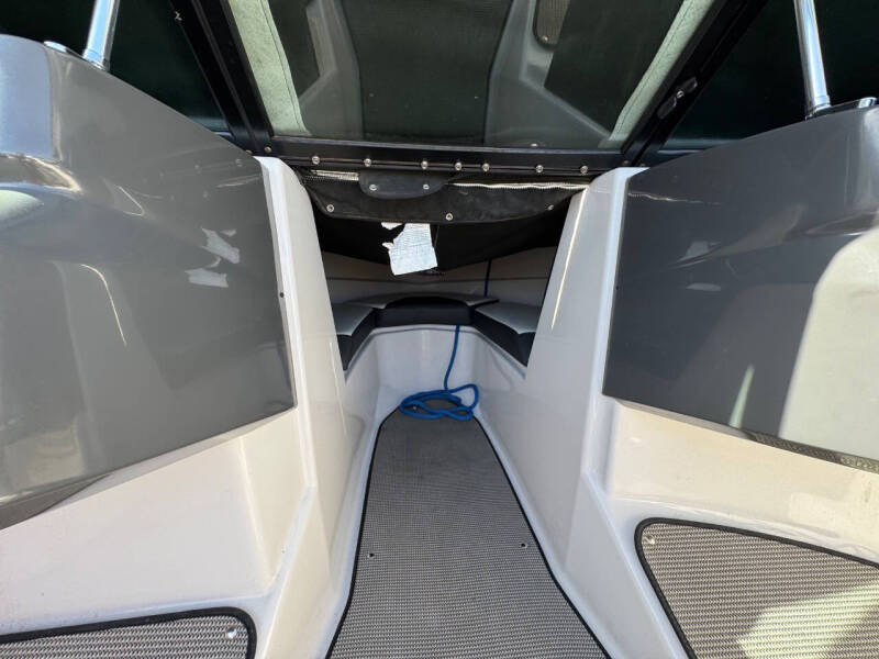 2017 Four Winns 190 Freedom