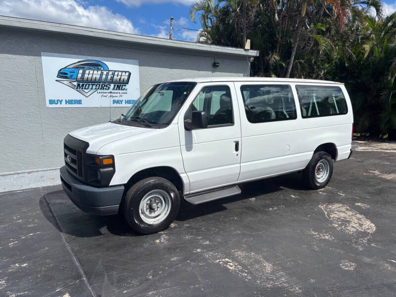 2009 Ford E-Series Econoline Wagon's photo