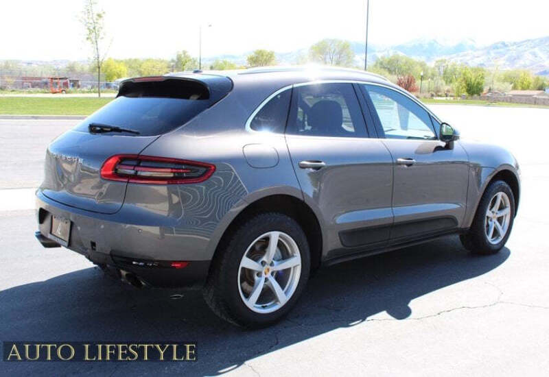 2015 Porsche Macan S