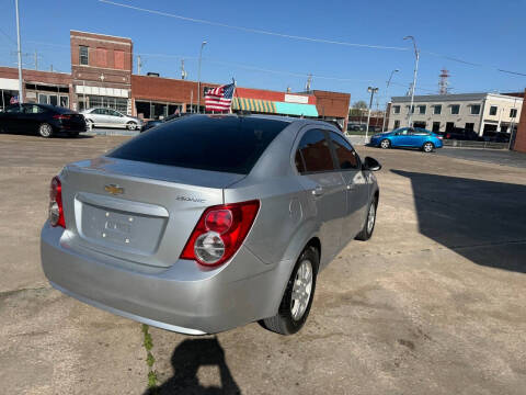 2015 Chevrolet Sonic LS Auto