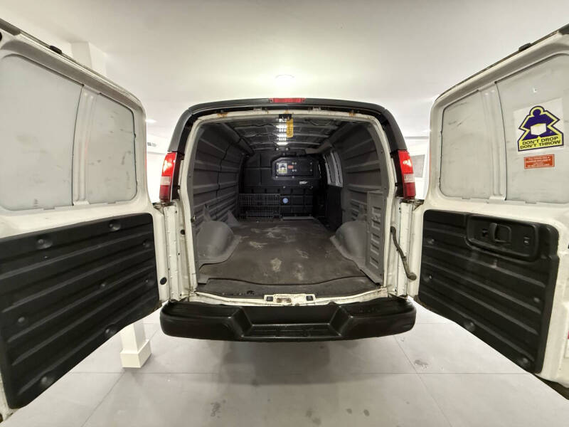 2017 Chevrolet Express 2500