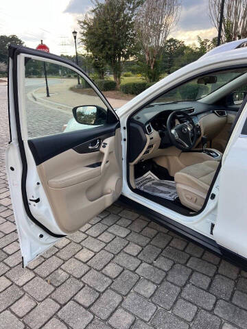 2016 Nissan Rogue SV