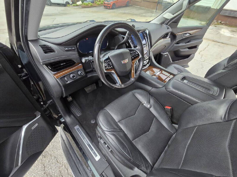 2020 Cadillac Escalade ESV Luxury