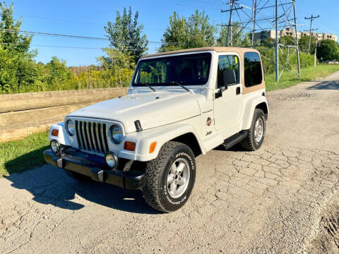 1998 Jeep Wrangler for sale at Siglers Auto Center in Skokie IL