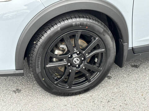 2021 Nissan Kicks SR