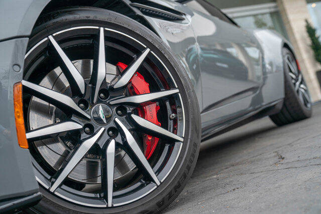 2018 Aston Martin DB11 44