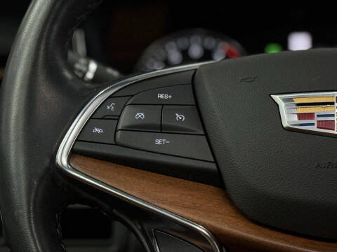 2022 Cadillac XT5 Premium Luxury