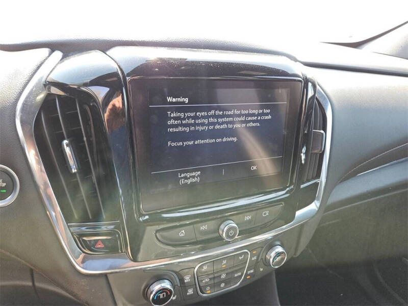 2023 Chevrolet Traverse RS