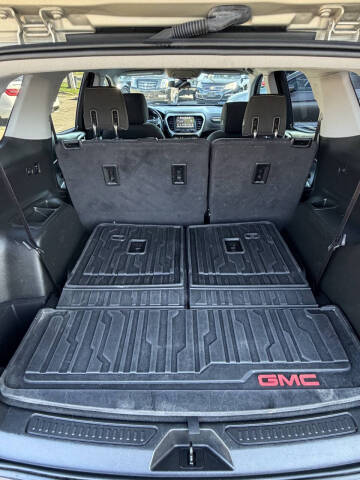 2017 GMC Acadia SLE-2