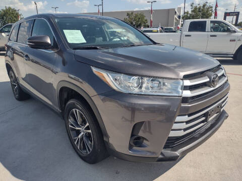 2019 Toyota Highlander for sale at JAVY AUTO SALES in Houston TX