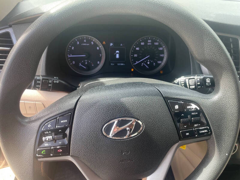 2016 Hyundai Tucson SE