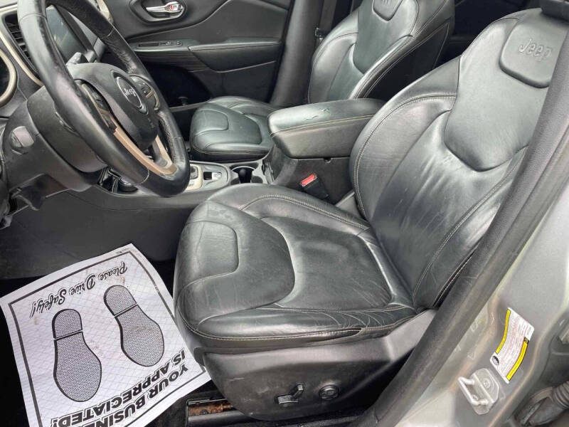 2015 Jeep Cherokee Limited's photo